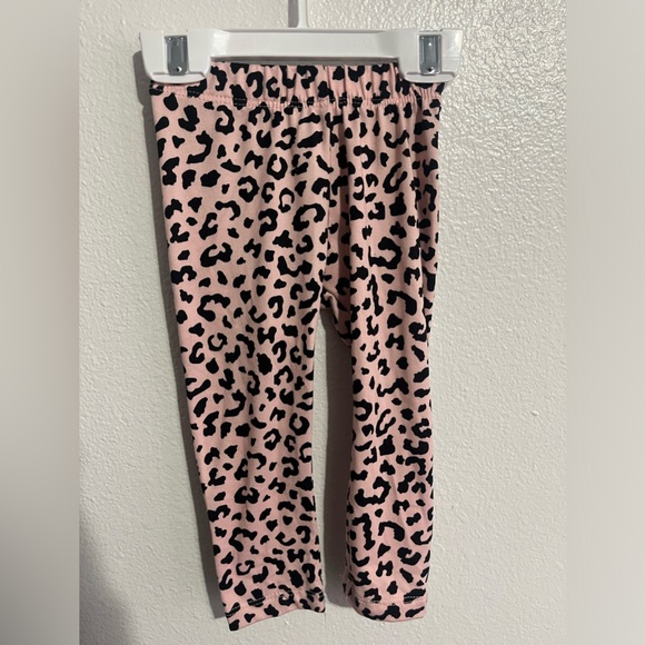 Pink leopard print two piece set. - Picture 3 of 4